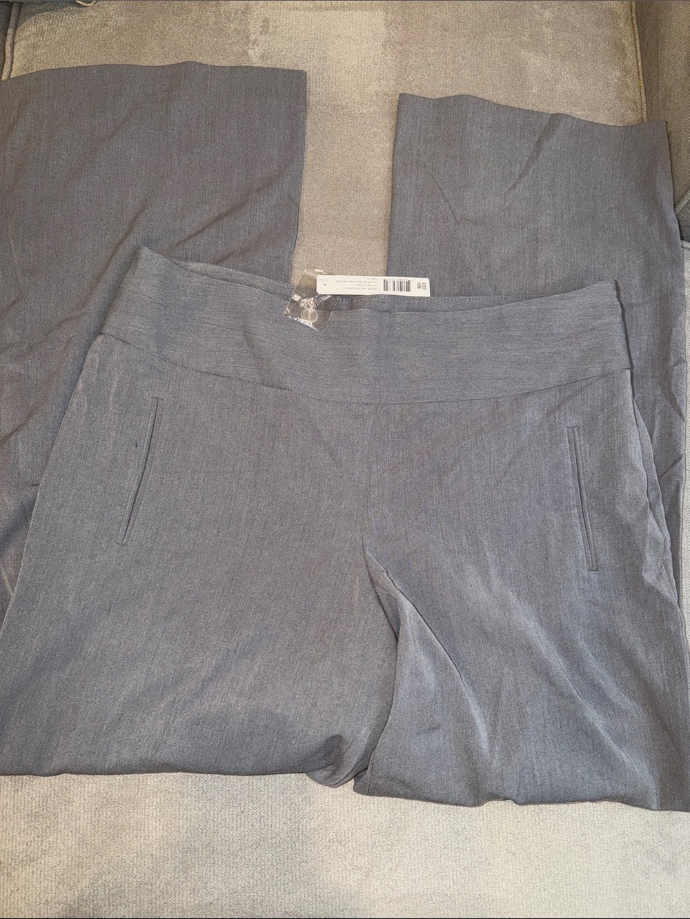 NWT Adrienne Vittadini Gray Wide-Leg Ponte Pants
